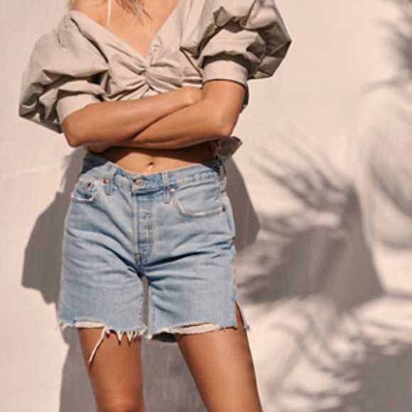 Levi's 501 Mid Thigh Shorts | Luxor Capital - Picture 1 of 5